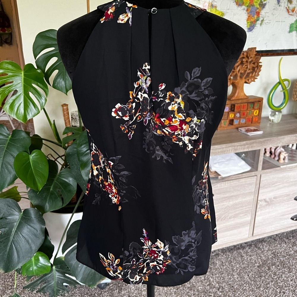 Violet & Claire Black Floral Halter Camisole with Burgundy and Gold Accents - Picture 4 of 7